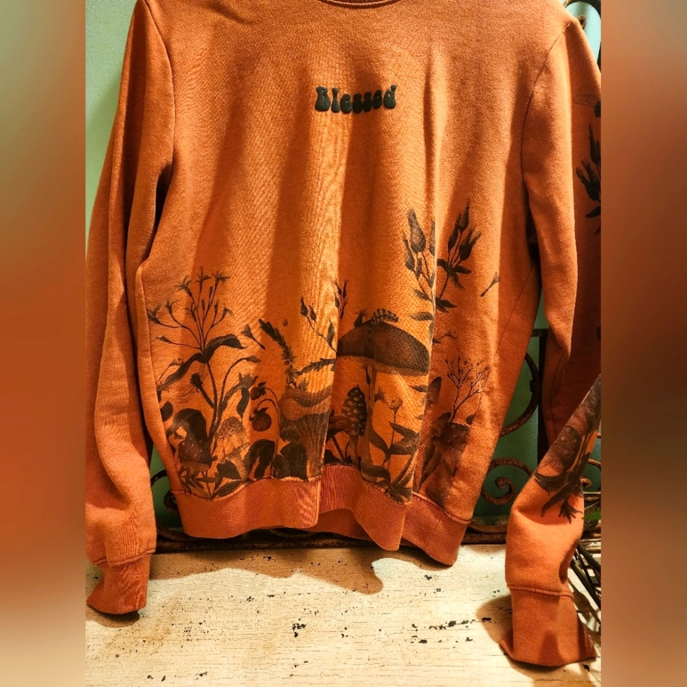 RARE Blind Rooster Sweatshirt 🐓
